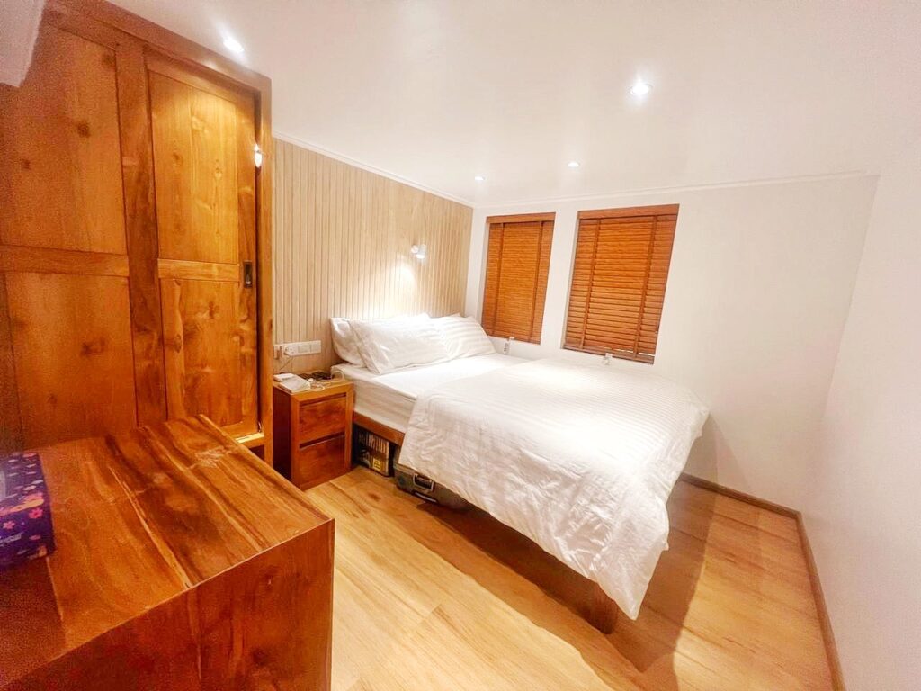 Odyssey Double Cabin