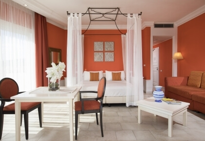 Junior Suite with Sea View and Balcony