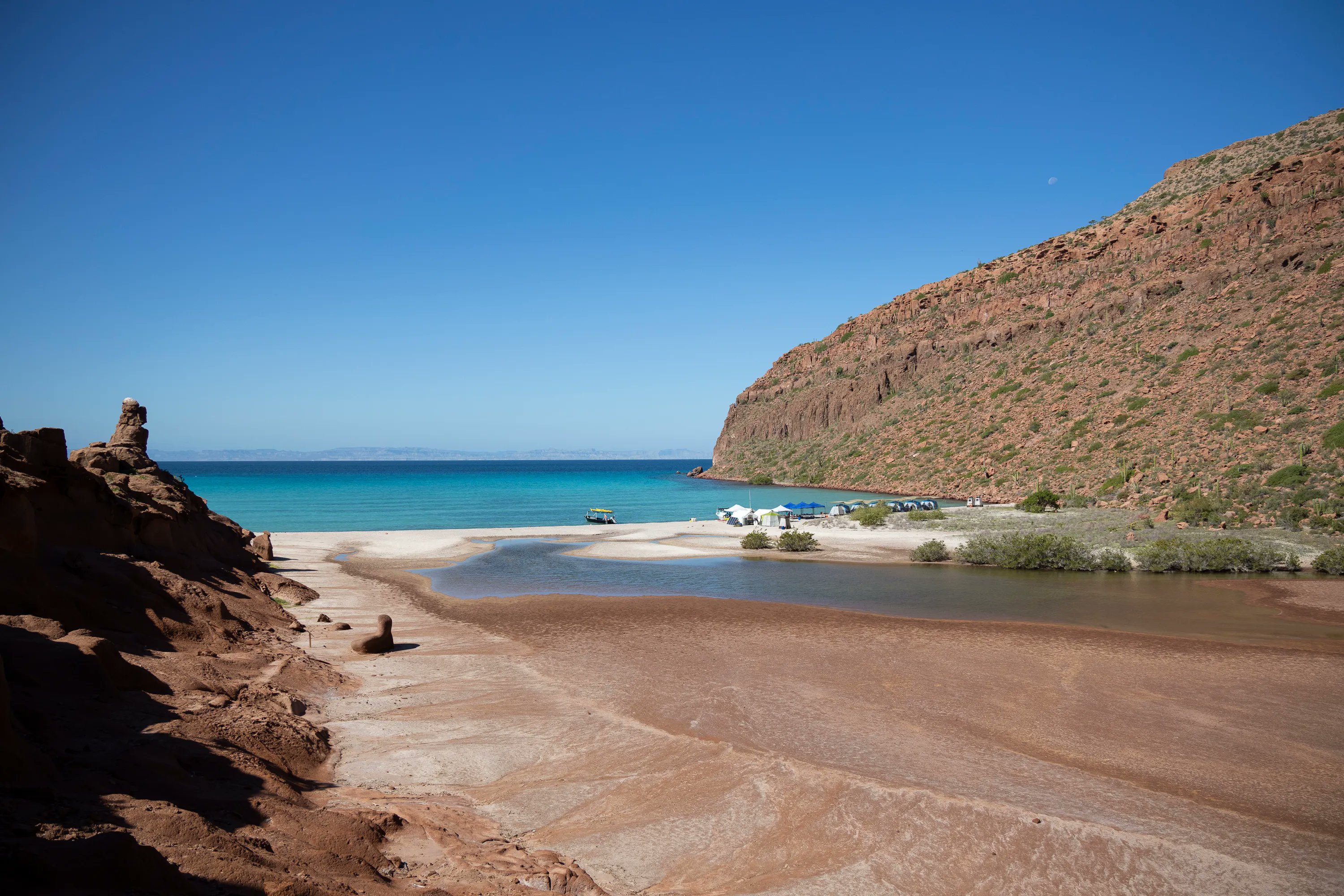 Espiritu Santo Island Base Camp