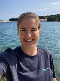 2080a7eedd93f52e98f3dcd8a8c1411191295abd uploads 2funprocessed 2f1762534721382 xjhno79uw6 da89b409cf6544986ea3ca2e7d21470a 2fnicolie photo swimtrek portrait