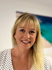 C140fea943a04c9bcd35620e6a9794a32637de15 uploads 2funprocessed 2f1773394569486 1g0hb8opy5i 1ea7caefd04dbc6a64672a3134d1b465 2fkatie headshot.jpeg portrait