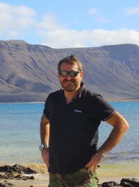 Ffef2ddc635f9f50d1327662dcd35346969c68c5 uploads 2funprocessed 2f1775560163665 57rx6ihk5eo ff47121032c17db716afc11f68da5d32 2fedo lanzarote portrait